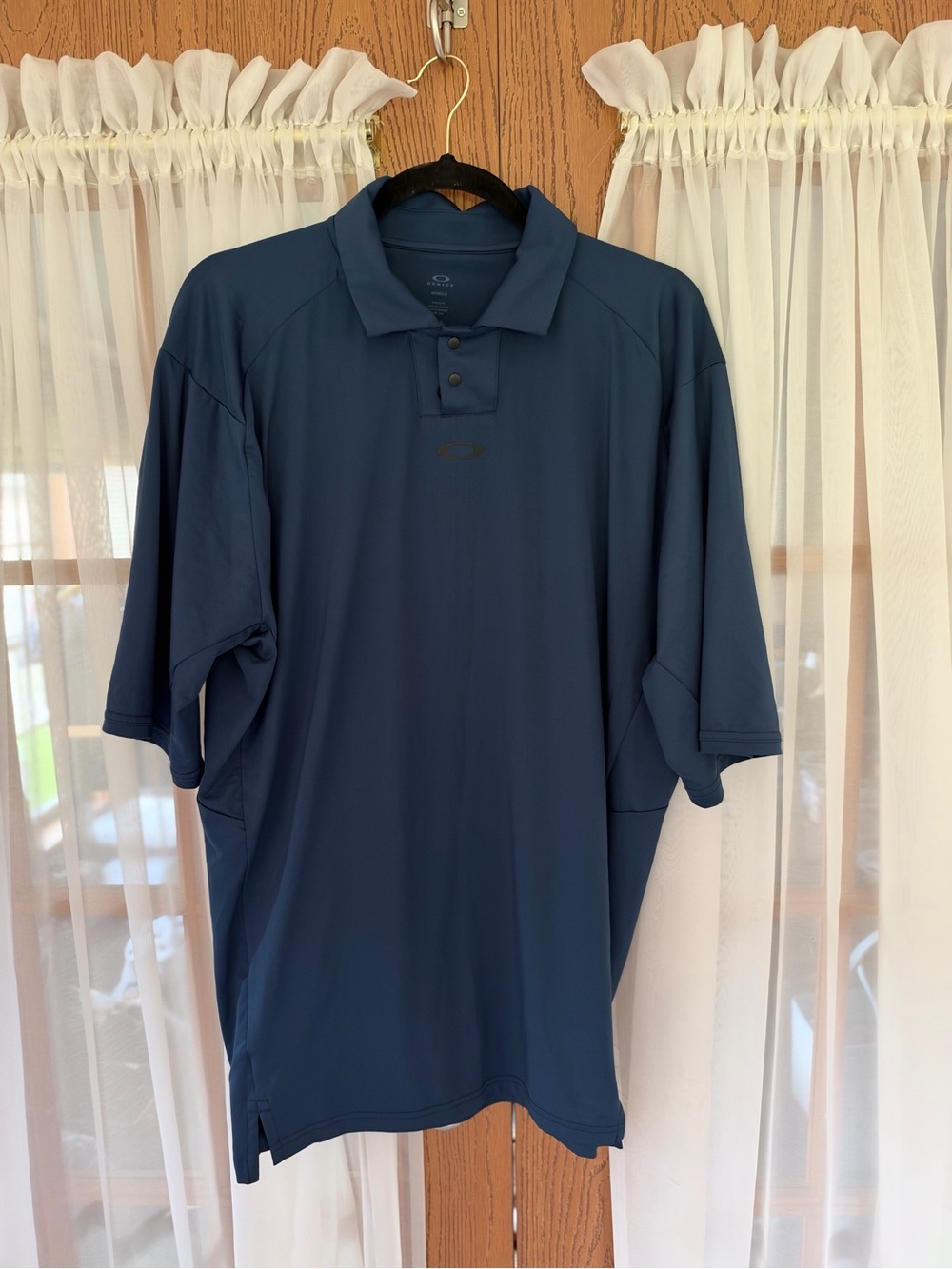 Oakley Men’s Dark Blue HYDROLIX Polo